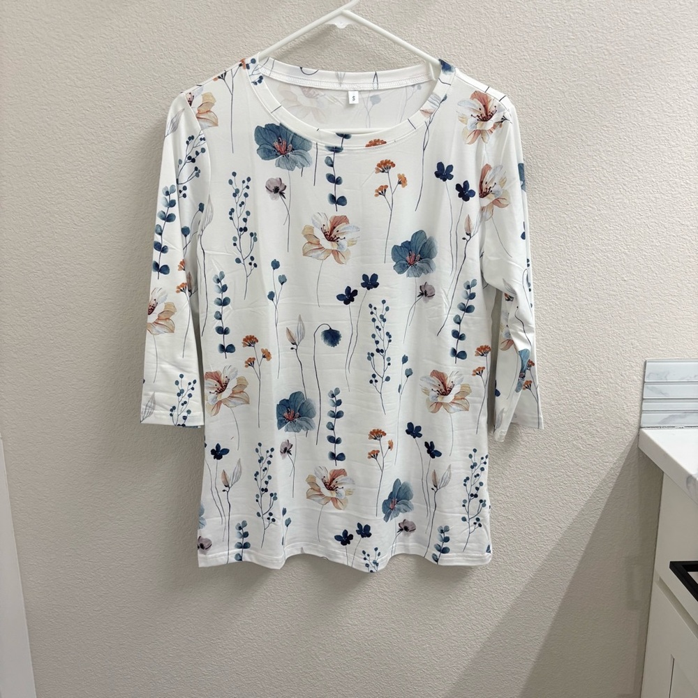 Floral Print Women's Top - White and Blue • Small